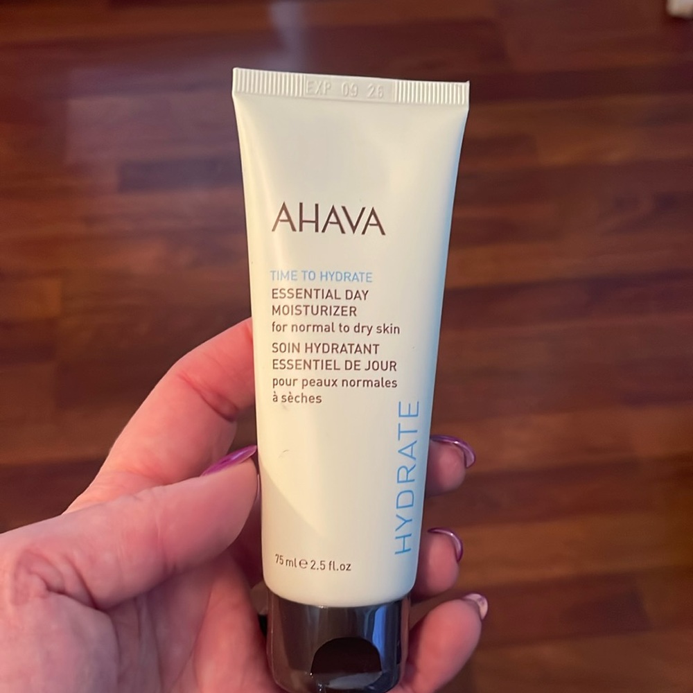 Brand New Sealed Ahava Day Moisturizer
